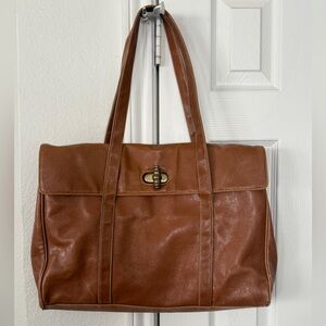 Vintage Capezio bag / briefcase cute vintage shell closure